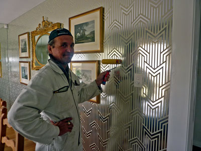 Vinyling dining room